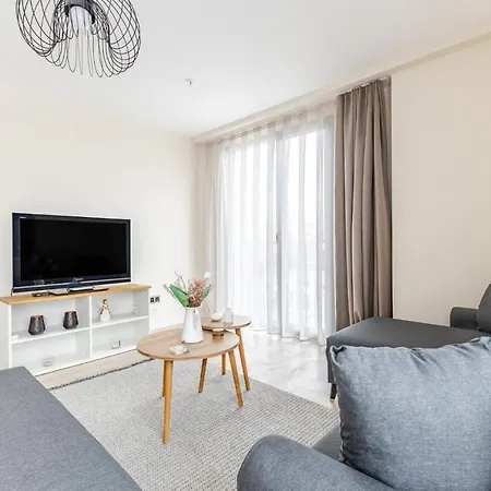 Chic Modern And Spacious Flat In Umraniye شقة *